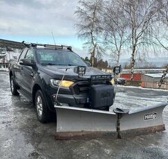 pick-up Ford Ranger with snowplow and sandspreader