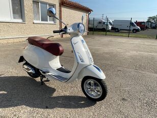 skúter Vespa Primavera 125