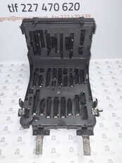 poistková skrinka RENAULT 5010466930 na ťahača