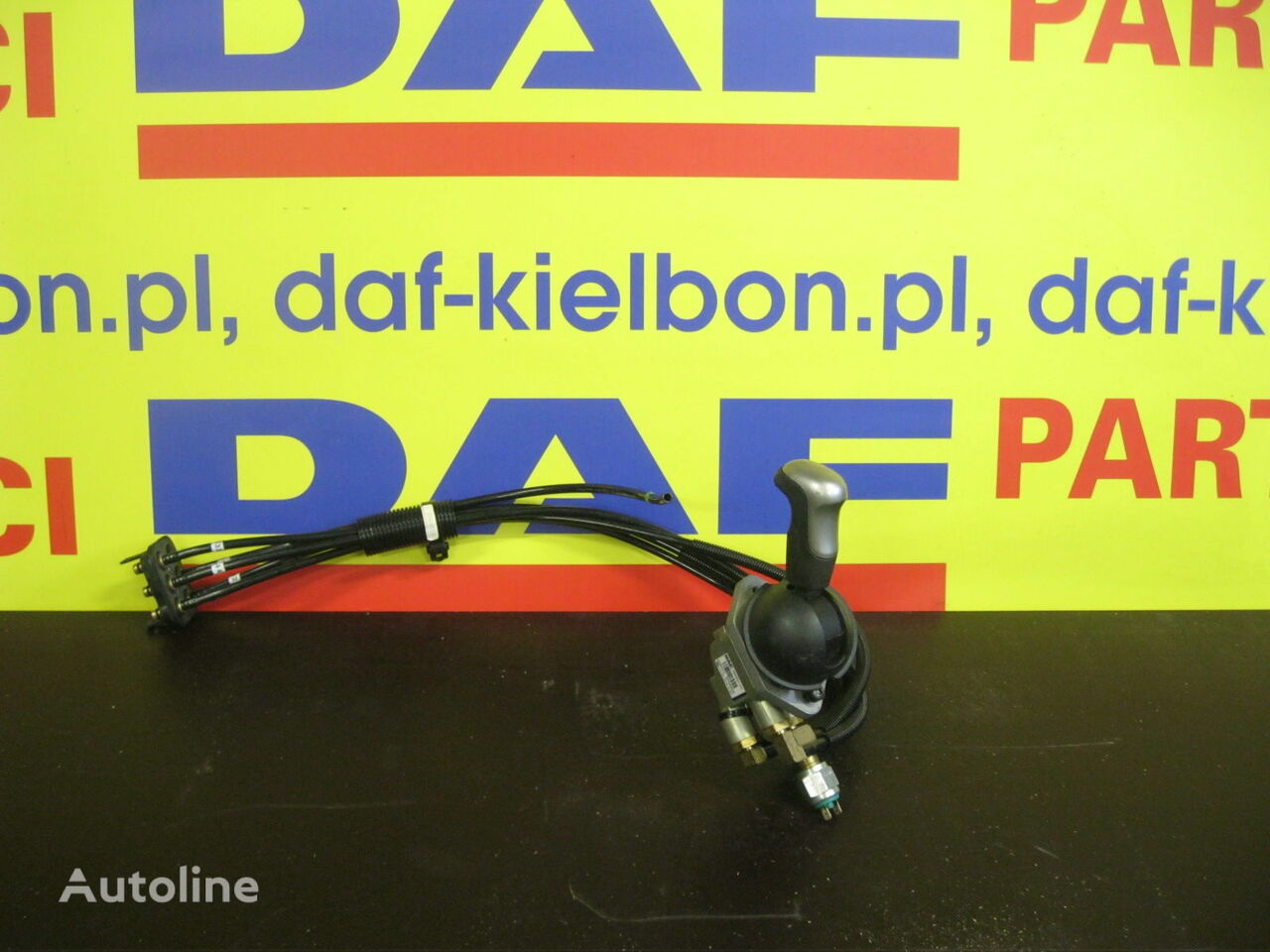 prístrojová doska DAF Dźwignia zmiany biegów na ťahača DAF XF 106
