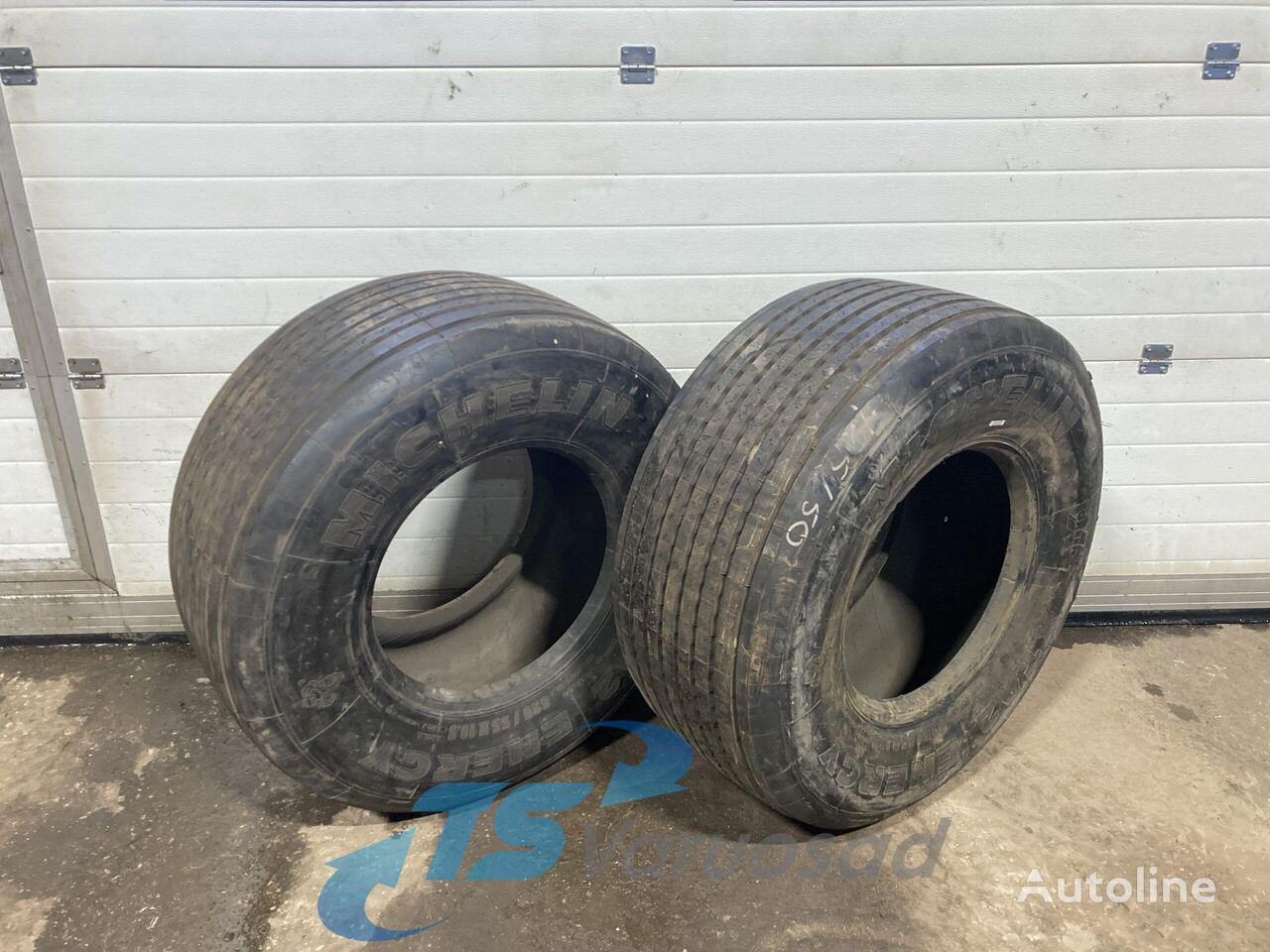 nákladná pneumatika Michelin Universaalne Michelin 425/55R19,5