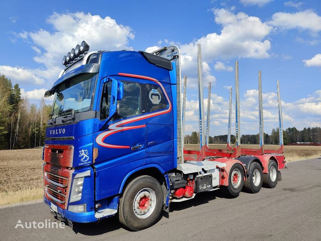 nákladné auto na prepravu dreva Volvo FH 16