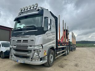 nákladné auto na prepravu dreva Volvo FH 540 + príves na prepravu dreva