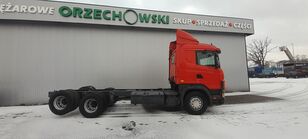 nákladné auto podvozok Scania L124 400