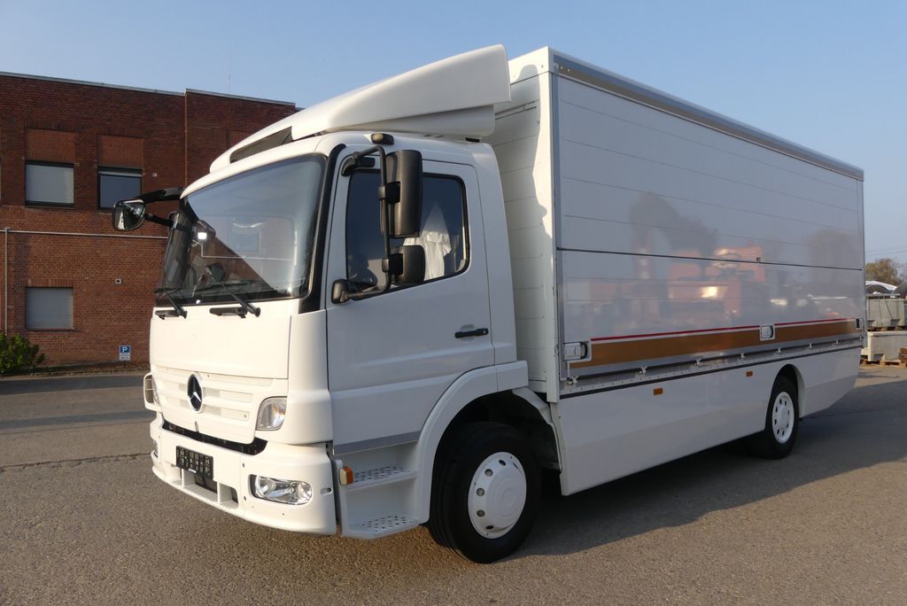 skriňové auto Mercedes-Benz Atego 1218